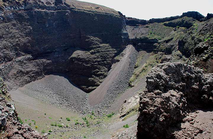 Tour ed Escursioni dal porto di Napoli per il Vesuvio