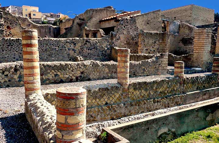 Tour da Napoli a Pompei ed Ercolano